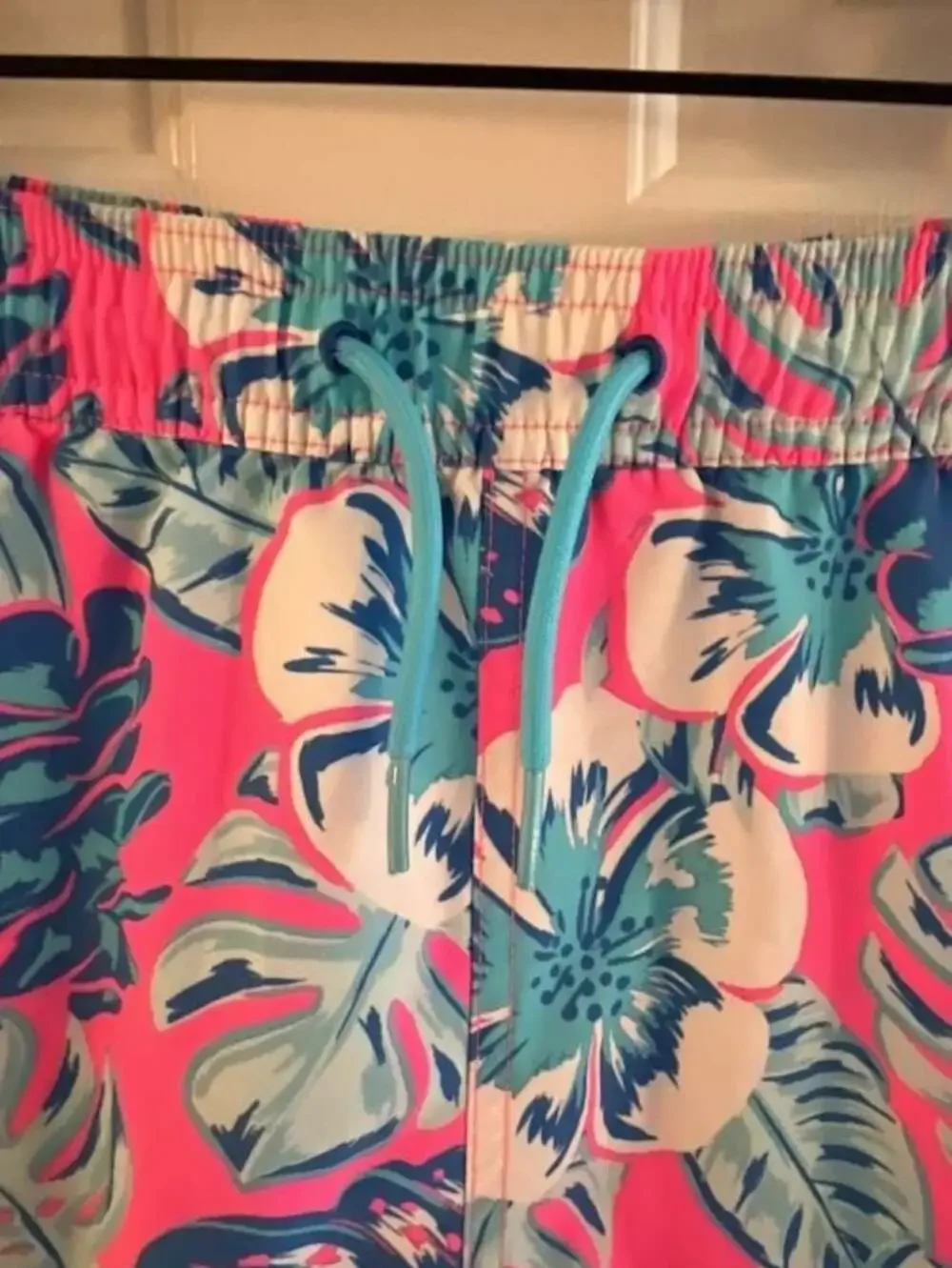 Vineyard Vines Boys Large Chappy Swim Trunks